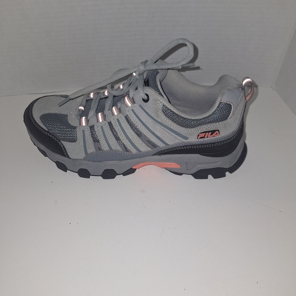 Fila Gray and Black Women's Athletic Shoes - Picture 7 of 9